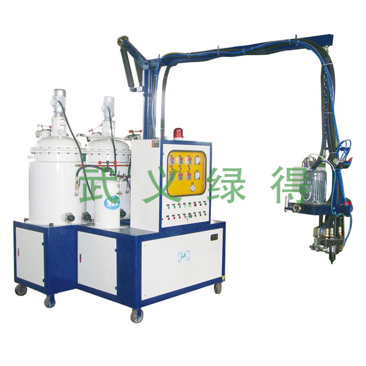 LD-602A聚氨酯低壓發(fā)泡機(jī)